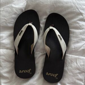 Reef Women's Black and White Sandals